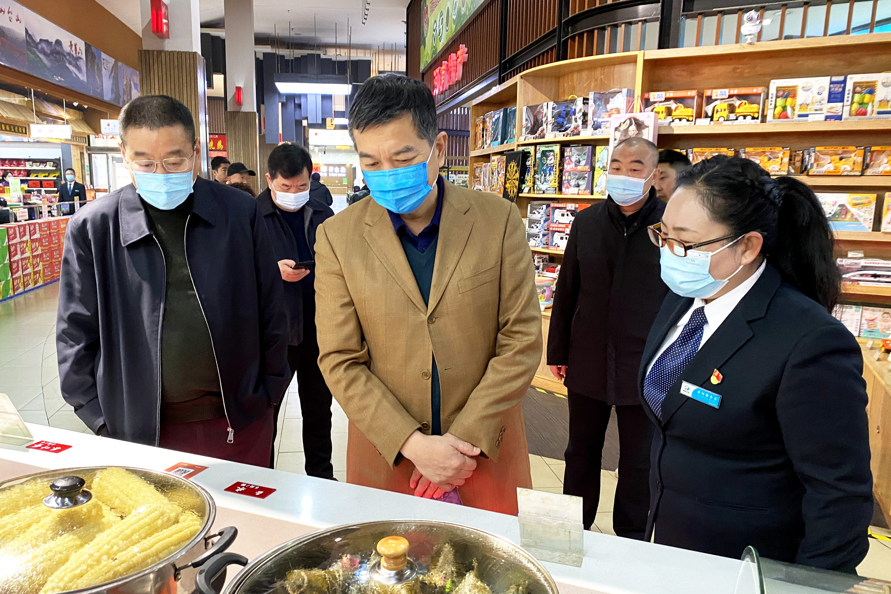 董事長.png 董事長.png