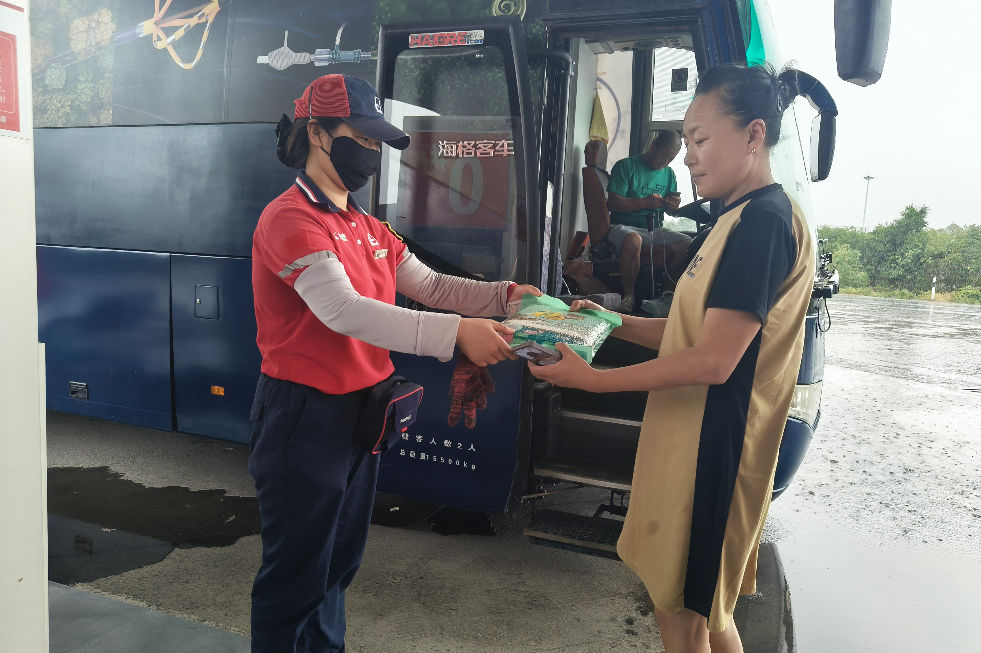 高速石化.jpg 高速石化.jpg